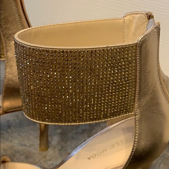 Open toe pumps - Picture 3 of 4